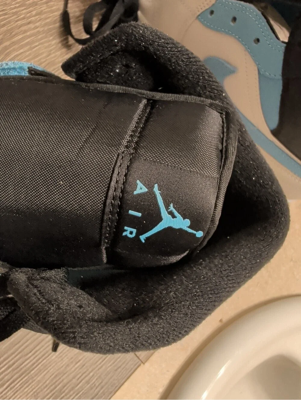 Jordan Air Jordan 1 Mid SE Summit White Blue Chill Black Men